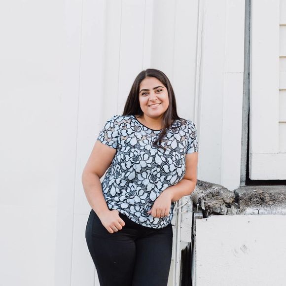 Meet your Posher, Pooja - Picture 1 of 1